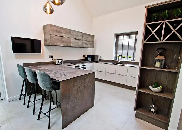 Contemporary 2 Bedroom Eco Home With A Twist