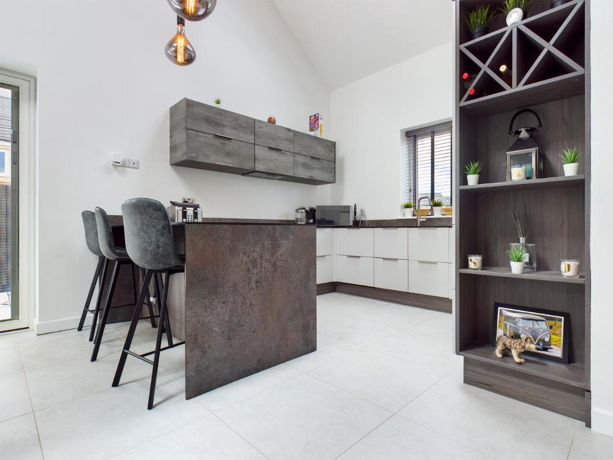 Contemporary 2 Bedroom Eco With A Twist Holiday home